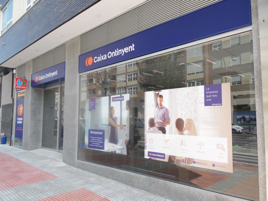 Fachada oficina Ibi Caixa Ontinyent