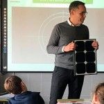 Inel explica los paneles solares en su visita