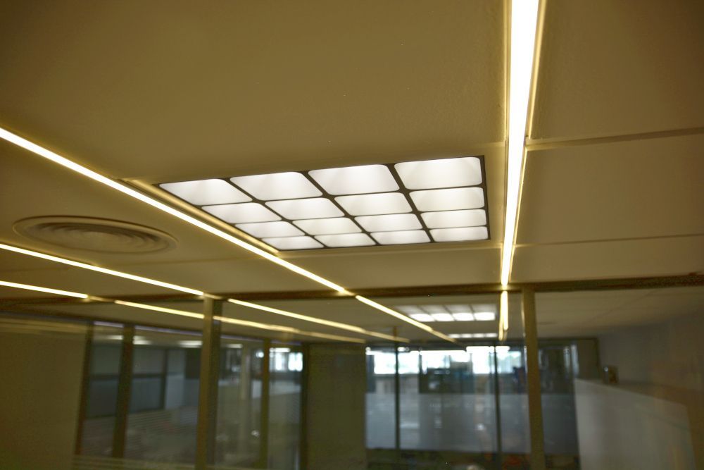 iluminación eficiente oficina
