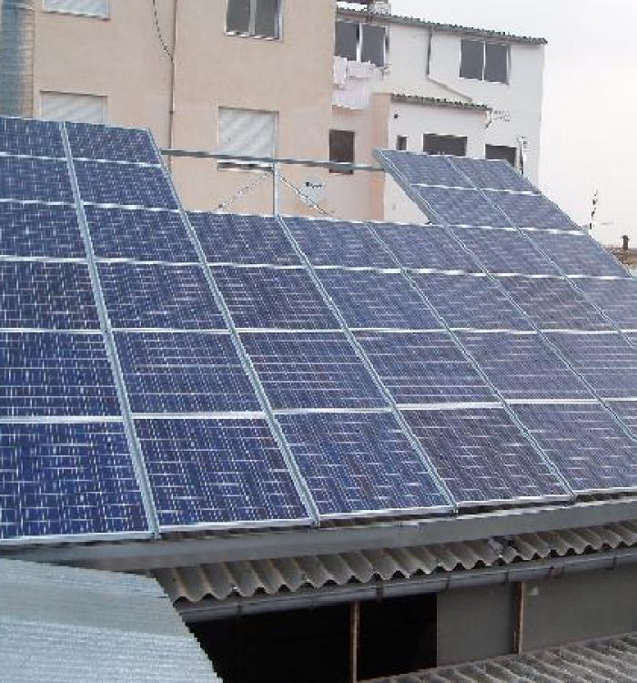 Instalaciones Fotovoltaicas de 5,2 y 5,9 Kw en Valencia, año 2005