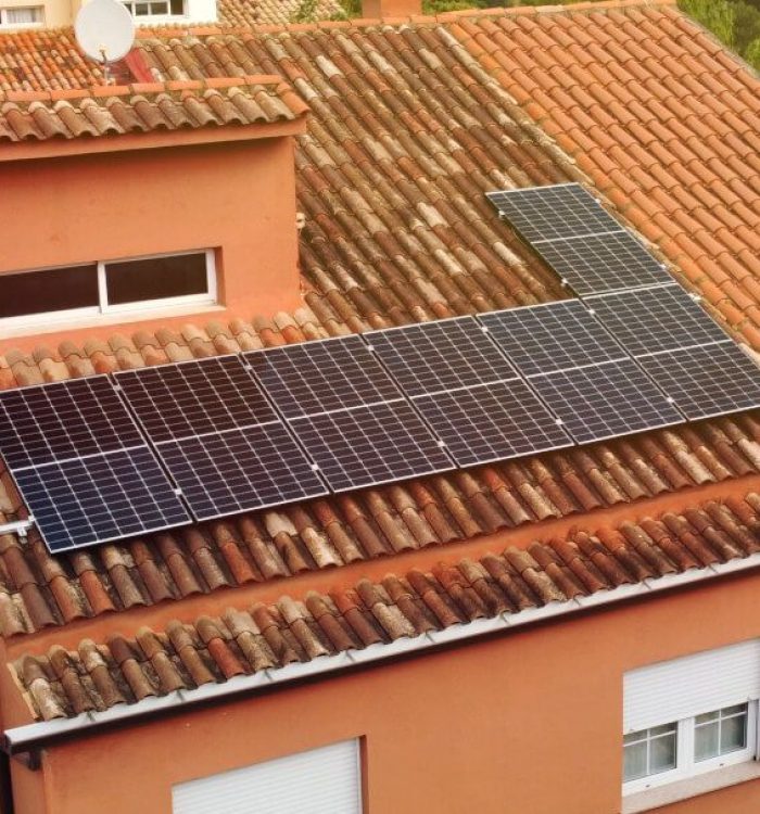 Instalación Fotovoltaica de Autoconsumo de 2.5kWp en Albaida (Valencia)