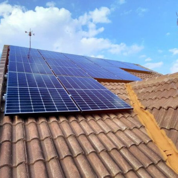 Instalación Fotovoltaica de Autoconsumo de 4.4kWp en Madrid