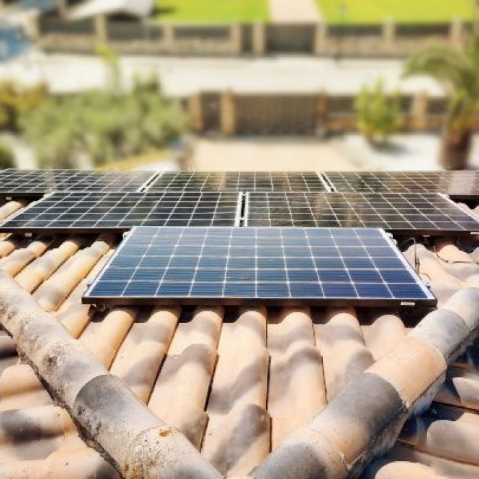Instalación Fotovoltaica de Autoconsumo de 1.9kWp en Ontinyent (Valencia)