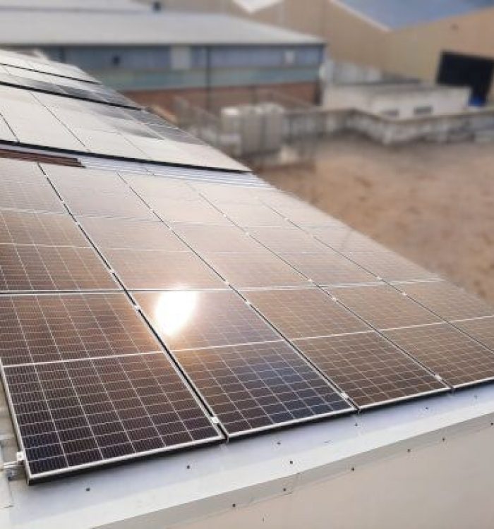 Instalación Fotovoltaica de Autoconsumo de 15.3kWp en Cocentaina (Alicante)