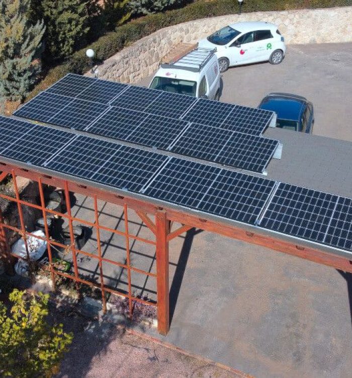 Instalación Fotovoltaica de Autoconsumo de 3.75 kWp en Muro d’Alcoi (Alicante)