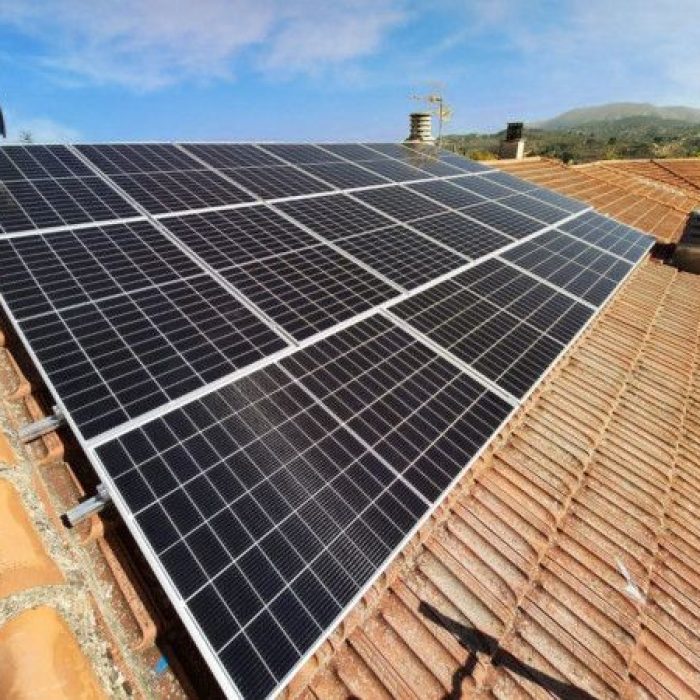 Instalación Fotovoltaica de Autoconsumo de 5,6kWp en Cocentaina (Alicante)