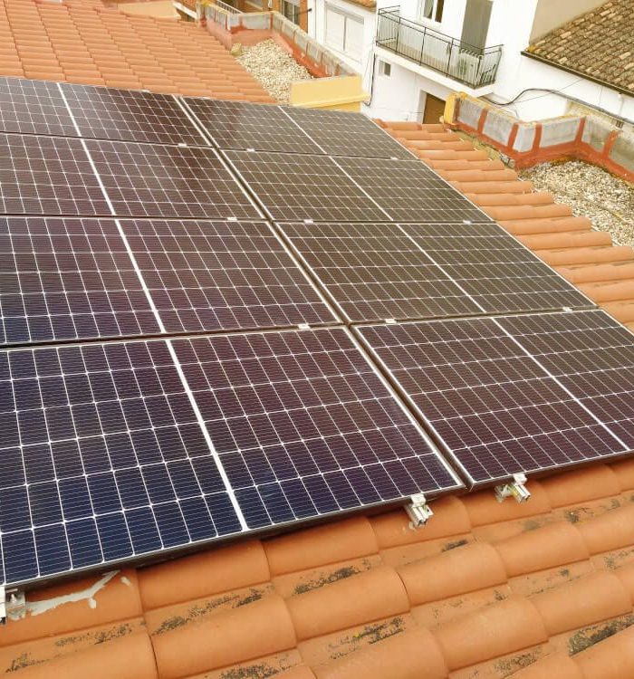 Instalación Fotovoltaica de Autoconsumo de 3kWp en Agullent (Valencia)