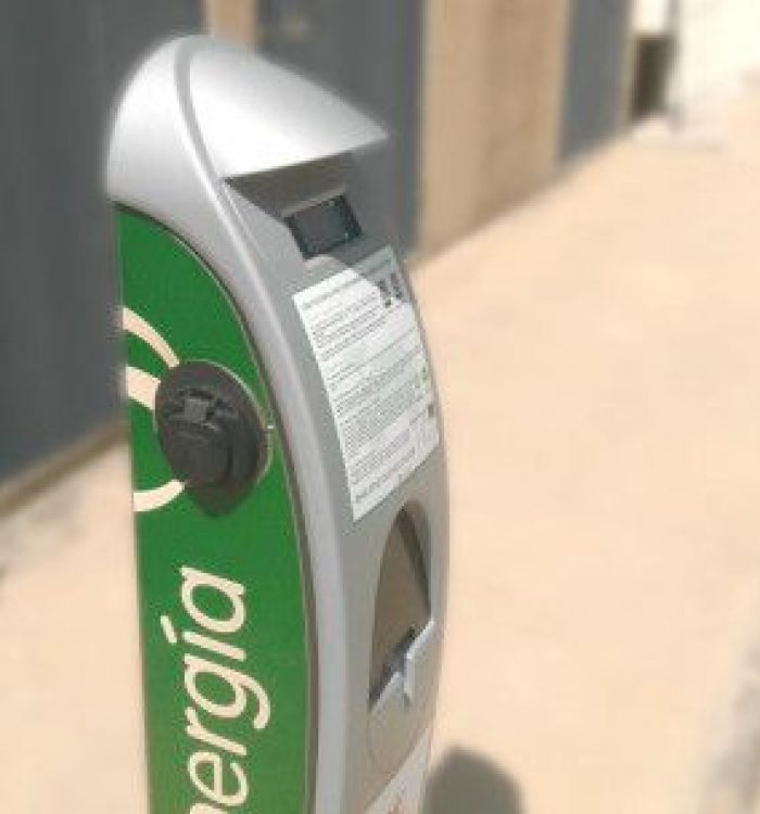 Instalación Punto de Recarga para Vehículo eléctrico en P.I. El Altet (Ontinyent)