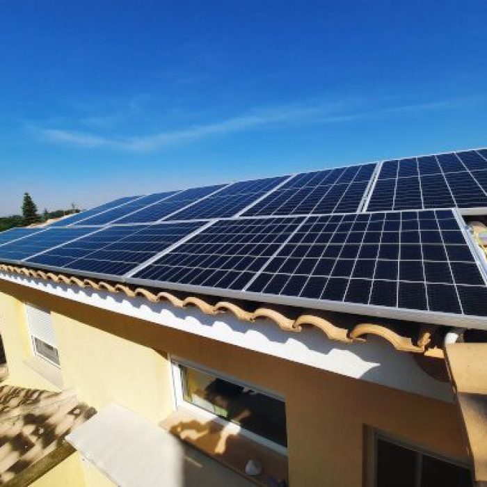 Instalación Fotovoltaica de Autoconsumo de 2.1kWp en Ontinyent (Valencia)