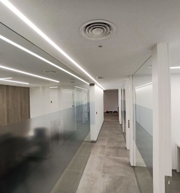 Instalación Eléctrica e Iluminación de naves y oficinas en Agullent (Valencia)