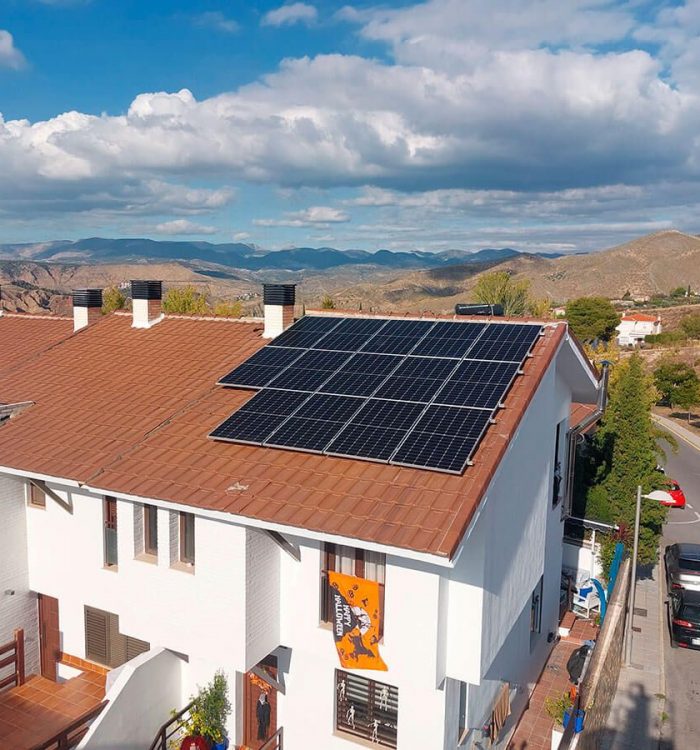 Instalación Fotovoltaica de Autoconsumo 4.2kWp en Monachil (Granada)