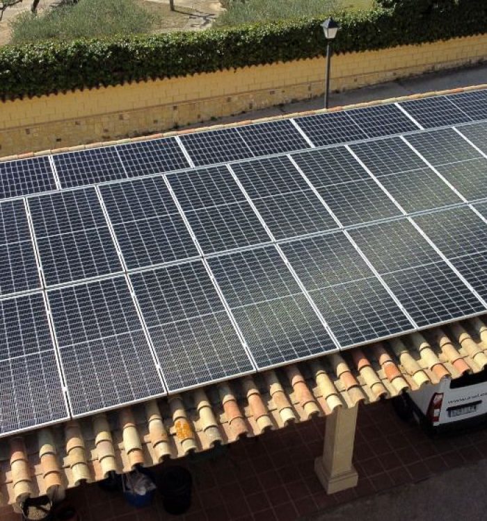 Instalación Fotovoltaica de Autoconsumo con acumulación de 12kWp en Ontinyent (Valencia)