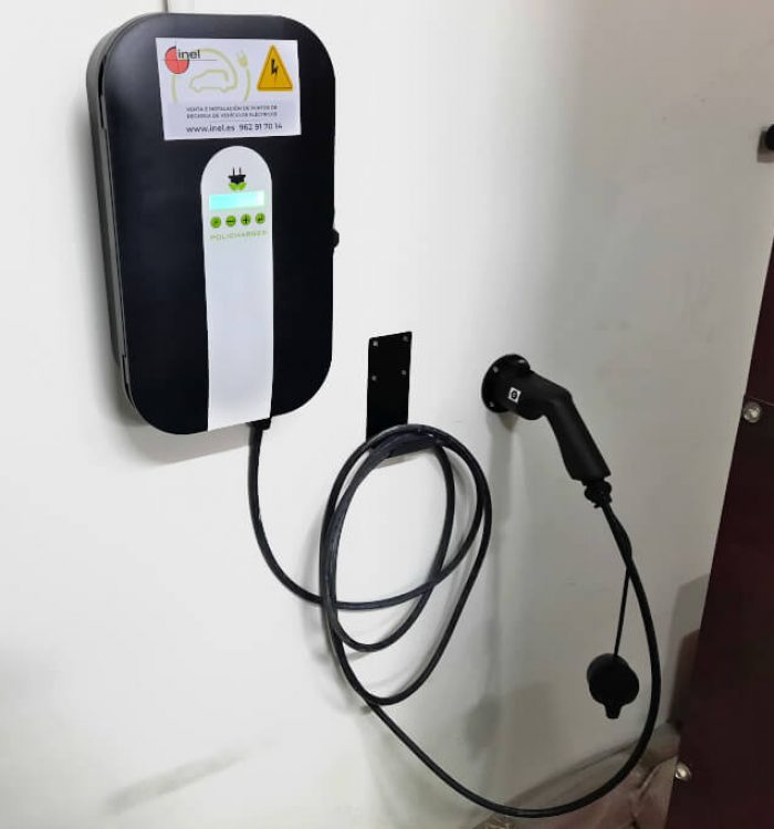 Instalación Punto de recarga vehiculo eléctrico en Banyeres de Mariola (Alicante)