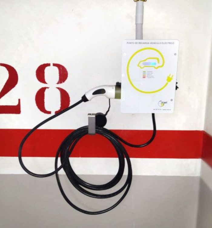 Instalación Punto de recarga vehiculo eléctrico en Ontinyent (Valencia)
