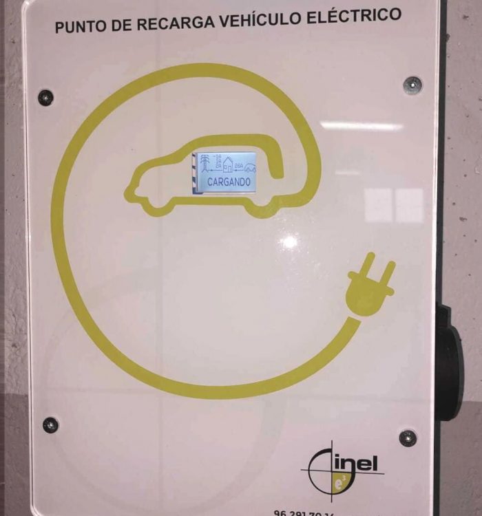 Instalación Punto de recarga vehículo eléctrico en Ontinyent (Valencia)