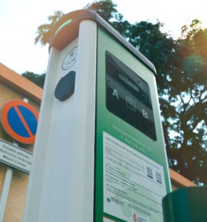 Instalación Punto de Recarga para Vehículo eléctrico en Parc Beat Pare Ferreres (Olleria)